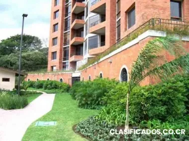 Alquiler de elegante condominio en jaboncillos de escazu