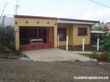 Alquiler inmediato de casa nueva