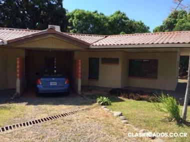 Alquilo casa/quinta san mateo alajuela