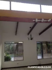 Alquilo casa sabana oeste