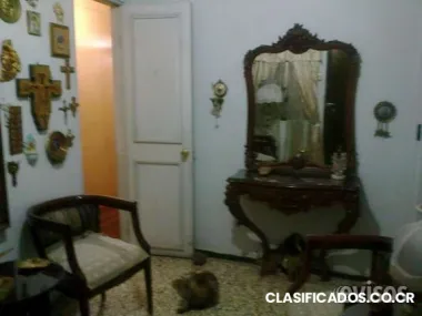 Alquilo habitacion amueblada y con servicio de limpieza total mente amueblado y tranquilo