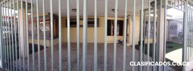 Alquilo hermosa casa- heredia