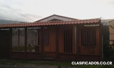 Alquilo linda casa en turrialba