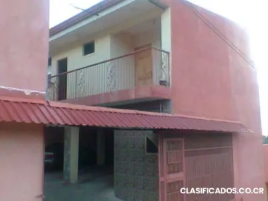 Apartamentos para alquilar y se encuentran localisados un kilometro al norte de rio seg...