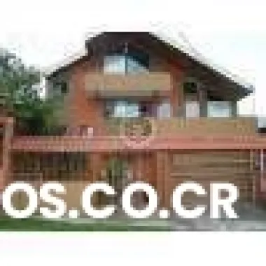 Bonita y comoda casa renta santa lucia heredia