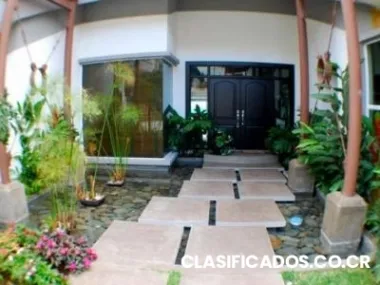 Casa de lujo de diseño contemporáneo a la venta en escazú