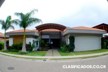 Casa de lujo en guachipelin, escazu