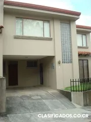 Casa en amueblada en alquiler en escazú