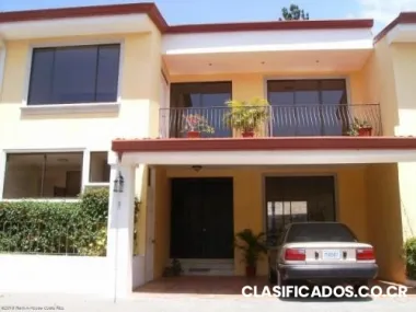 Casa en venta en escazú