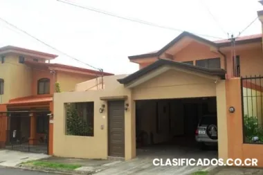 Casa en villa adobe- limite entre san pablo y santo domingo