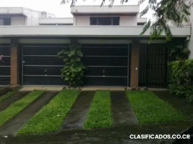 Casa para alquiler en rohmoser zona de alto plusvalia