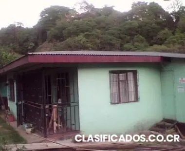 Casa para vacacionar con rio