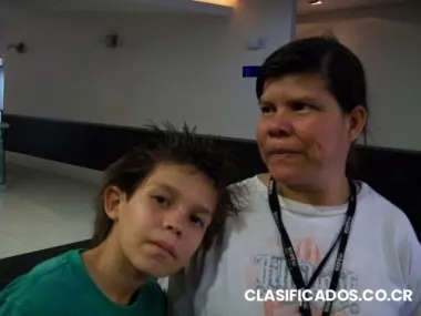 Familia nesecita una pequeña casa para alquilar.