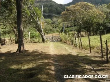Finca de montaña en tres ríos