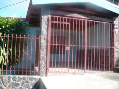 Hermosa casa en paraiso cartago