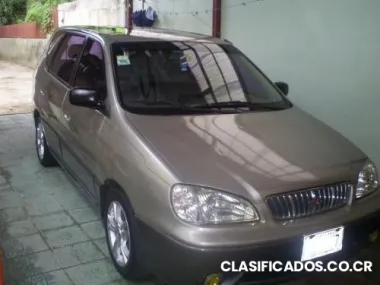Kia carens lindo especial para su familia