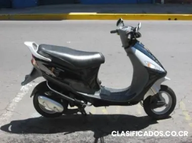 Kinetic zing 80 muy barata la doy con un casco