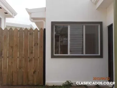 Linda casa en condominio malaga ciruelas