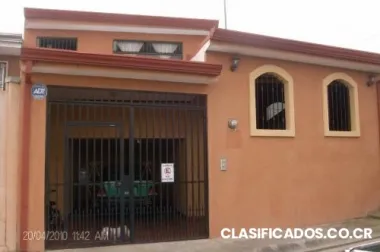 Linda casa en san antonio de coronado