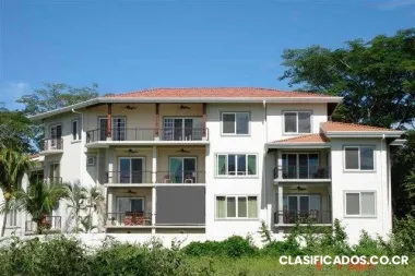 Lindo condominio de playa con vista al mar