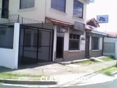 Local comercial esquinero tibás