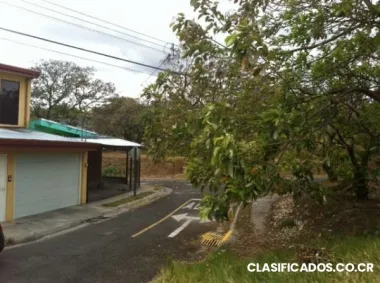 Lote #100 mercedes sur, heredia, costa rica.