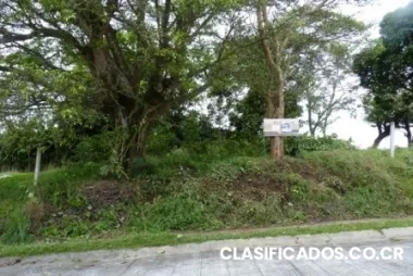 Lote a la venta en grecia