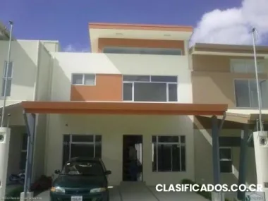 Moderna casa en alquiler en tres ríos