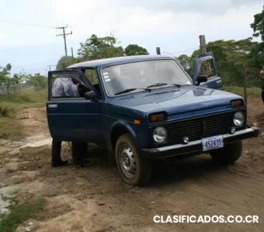 **poderozo lada niva 2001***