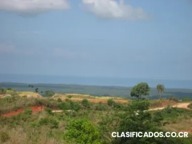 Precioso lote con vista al mar