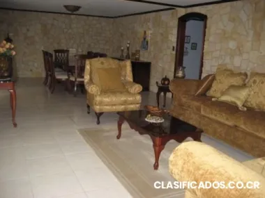 Prop. de 624m con 2 casas