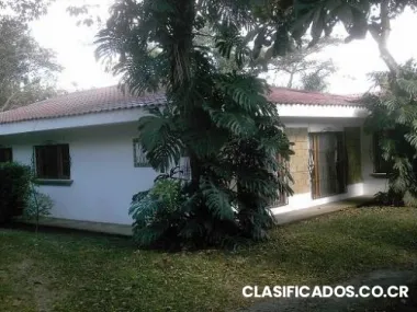 Renta de casa en aljuela