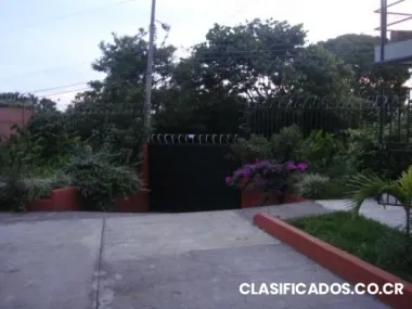 Se alquila apartamento en heredia