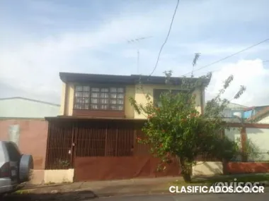 Se alquila casa 2 plantas