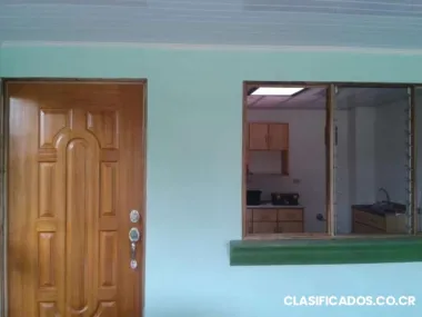 Se alquila casa nueva! amplia, en una zona muy segura