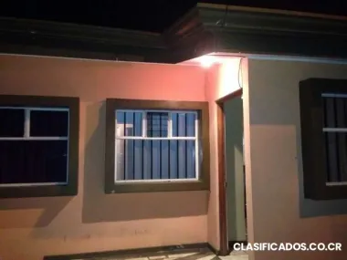 Se alquila casa tipo apartamento en desamparados