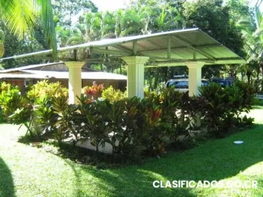 Se vende casa en limon