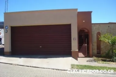 Se vende hermosa casa en san pedro de barva, heredia