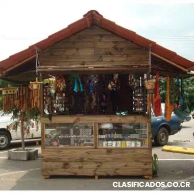Se vende kiosko de madera para negocio