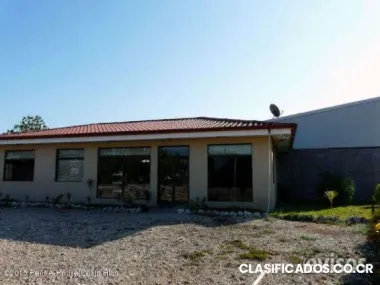 Se vende local en limonal 15-267maf