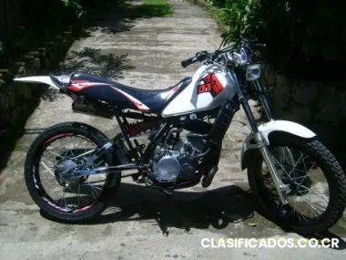 Se vende moto en paraiso de cartago
