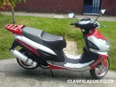 Se vende moto formula 2009