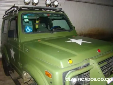 Suzuki samurai muy original.