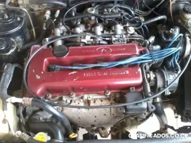 Timón hidráulico , frenos abs , cierre central , espejos eléctricos , acondicionador de...