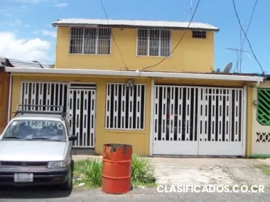 Vendo casa cómoda en el roble puntarenas excelente estado