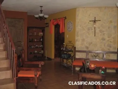 Vendo casa san isidro de hdia centro