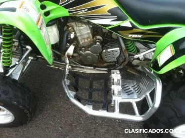 Vendo cuadraciclo deportivo kawasaki