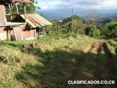 Vendo finca vista hacia turrialba y al volcan