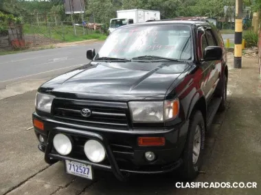 Vendo four runner 2005 diesel color negro