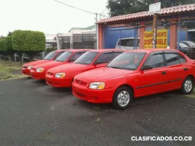Vendo hyunday accent 2001 ganga! varios carros disponibles